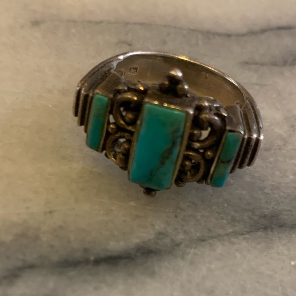 Sterling Silver & Turquoise Ring - Picture 5 of 6